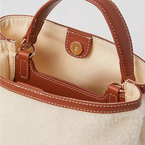 Ann Taylor Sherpa tote bag new - Picture 2 of 4